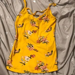 XS Rue 21 Floral Tanktop